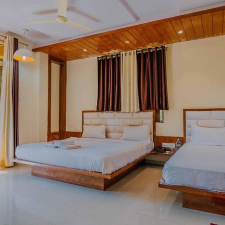 The Oak Woods Hotel Mahābaleshwar Kültér fotó