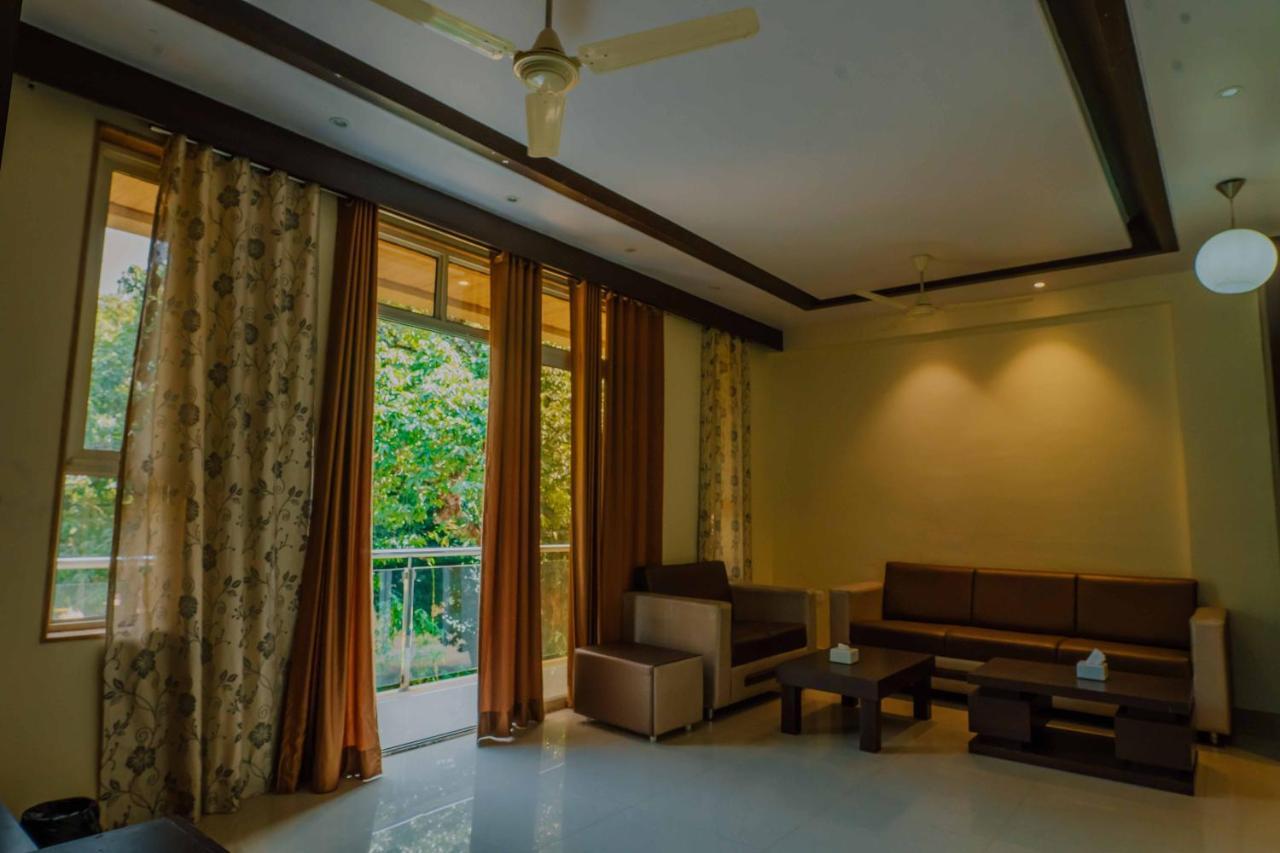 The Oak Woods Hotel Mahābaleshwar Kültér fotó