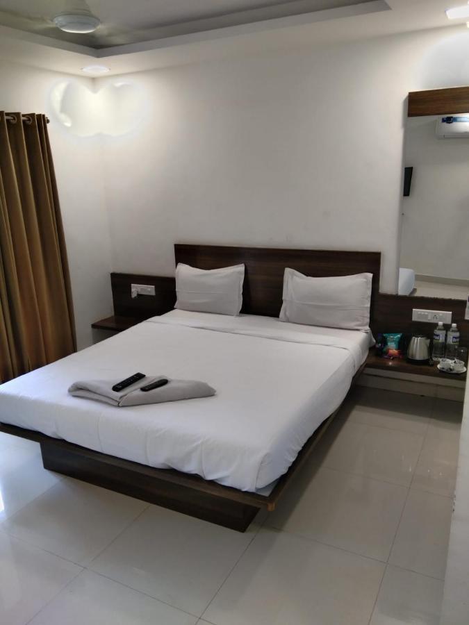 The Oak Woods Hotel Mahābaleshwar Kültér fotó